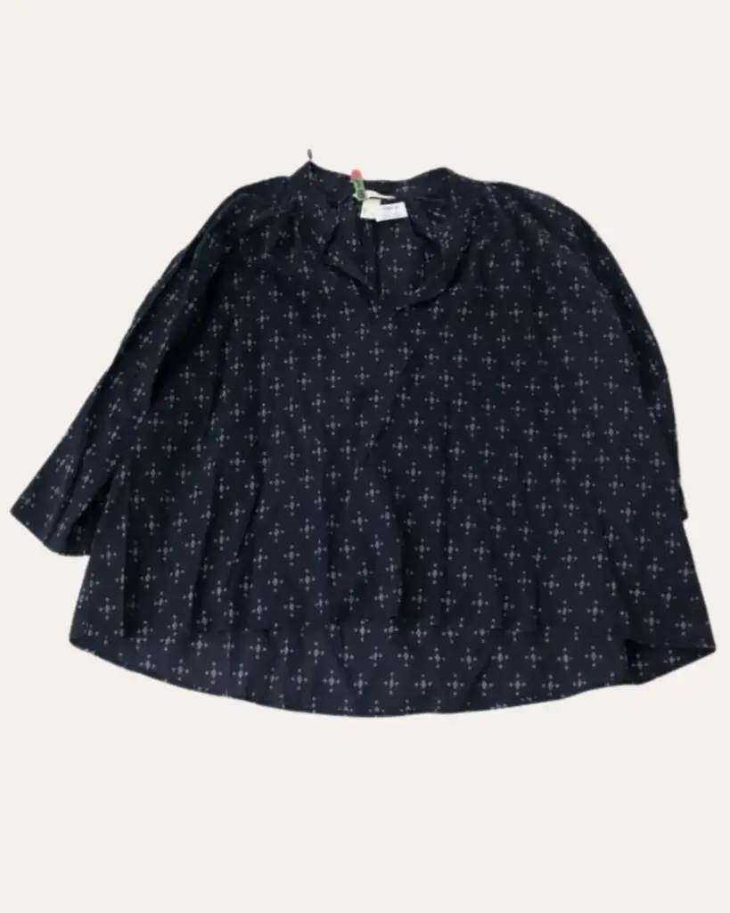 BLUSA AZUL CON DETALLES BLANCOS H&M