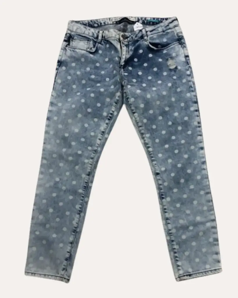PANTALON JEAN CON LUNARES