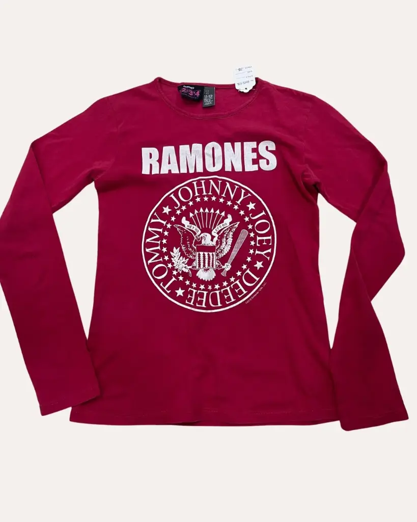 FRANELA MANGA LARGA ROJA RAMONES