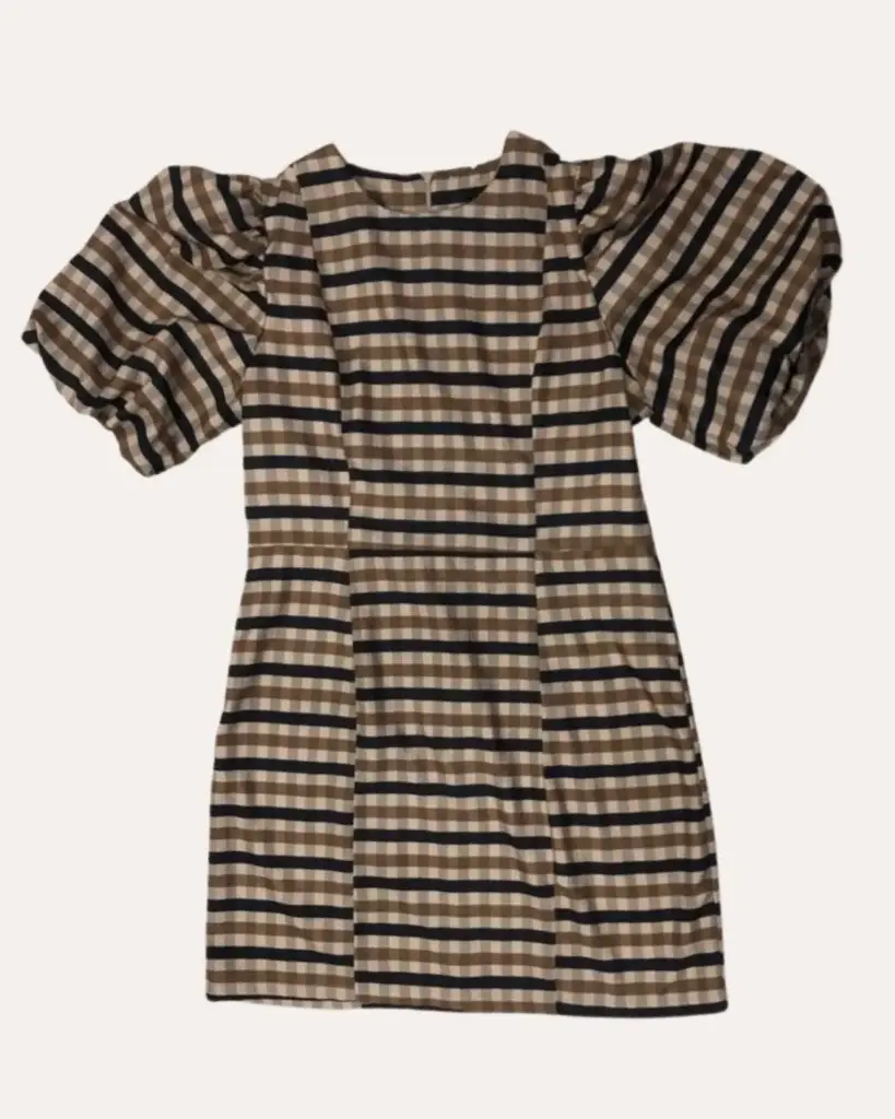 VESTIDO MARRON CON CUADROS NEGROS