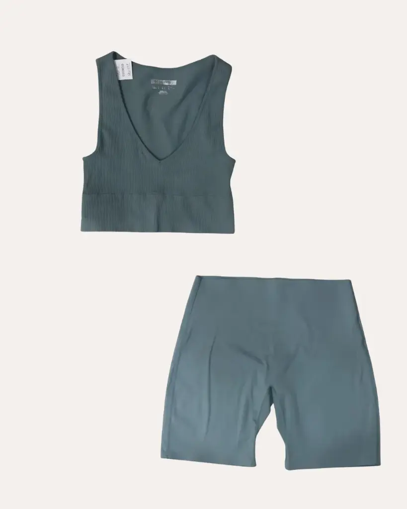 SET DEPORTIVO GRIS FOREVER 21 