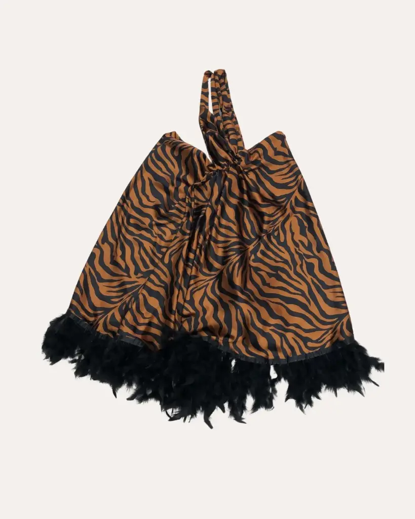 VESTIDO DE TIGRE CON PLUMAS 