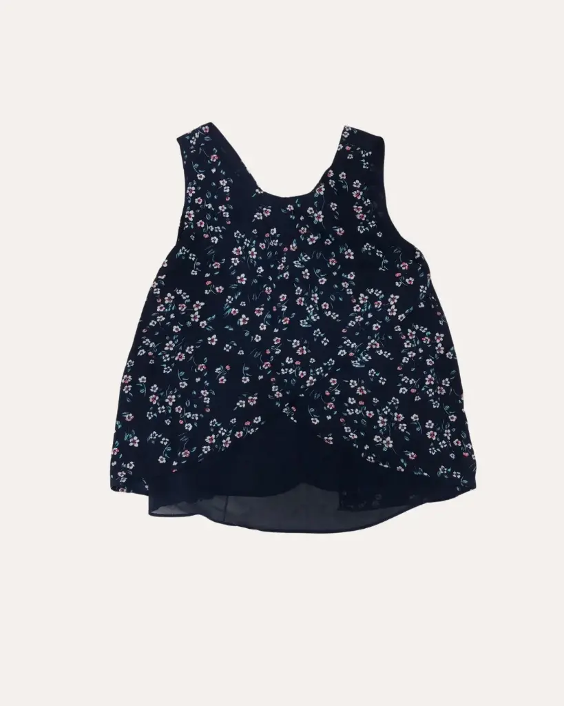 BLUSA AZUL CON FLORES BLANCAS BERSHKA