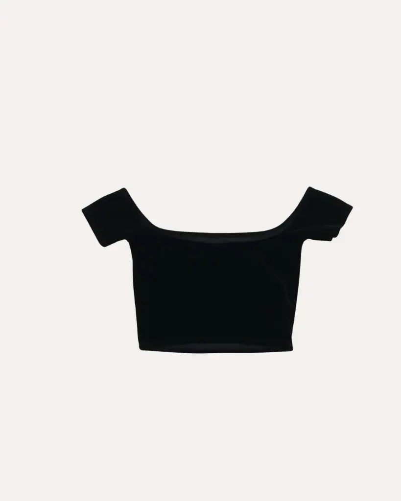 TOP NEGRO DE TERCIOPELO STRADIVARIUS 