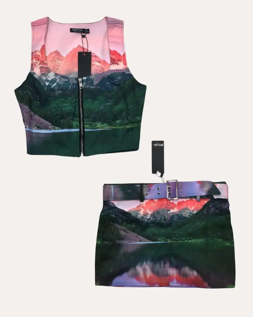 CONJUNTO COLORES CON ESTAMPADO NASTY GAL