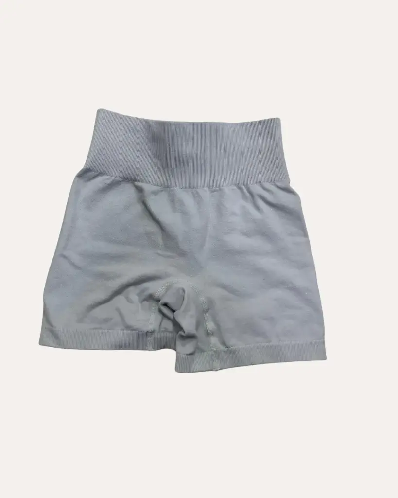 SHORT DEPORTIVO GRIS 