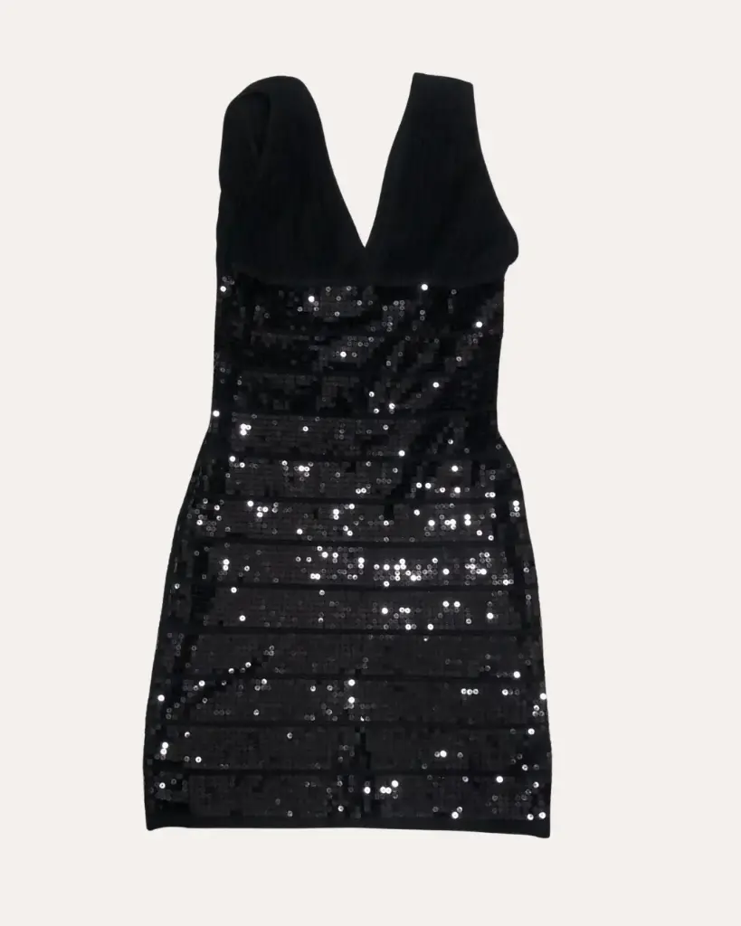 VESTIDO NEGRO CON LENTEJUELAS WOW COUTURE 