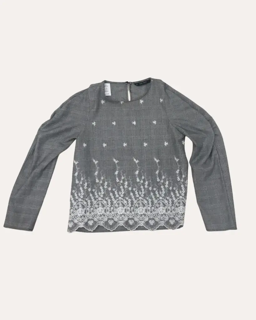 BLUSA CUADROS NEGROS Y BLANCOS ZARA 