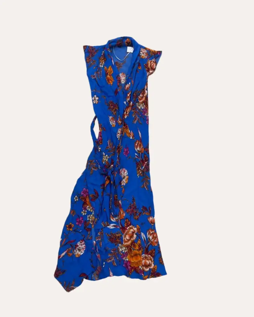 VESTIDO AZUL CON FLORES ZARA 