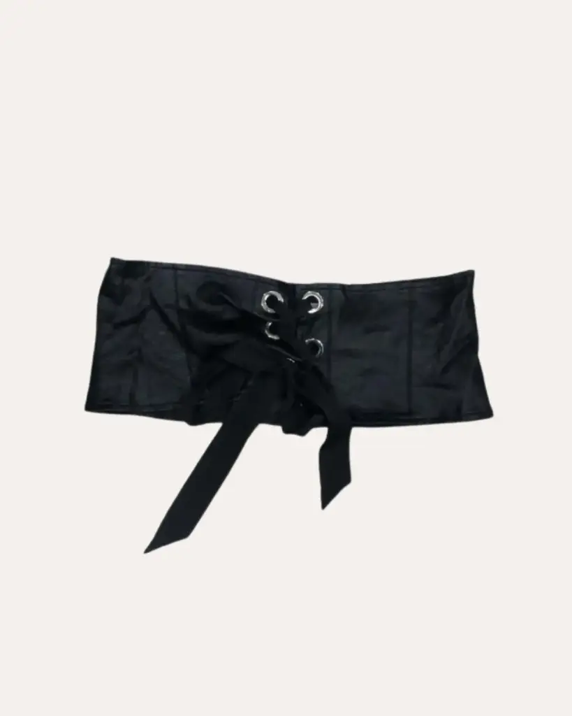 TOP NEGRO CUERINA STRADIVARIUS 