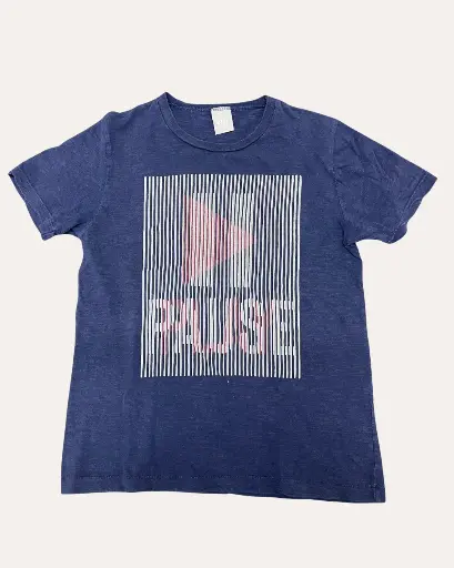 [NHO267] FRANELA AZUL MARINO CON GRAFICO