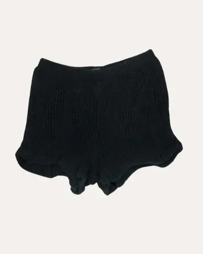 [VES934] SHORT NEGRO FOREVER 21