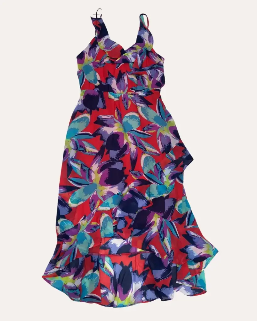 VESTIDO ROJO CON MORADO DE FLORES