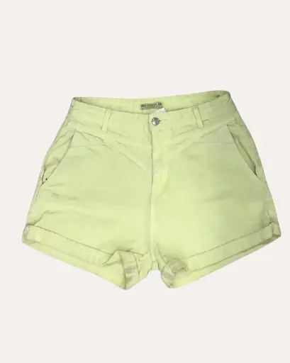 [CR117] SHORT AMARILLO PASTEL