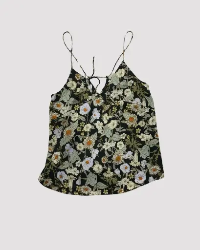 [IA432] BLUSA NEGRO CON FLORES 