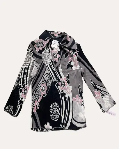 [VP925] BLUSA GRIS CON FLORES 